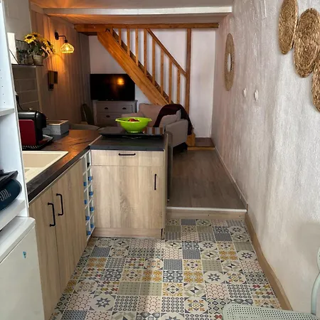 Casa *